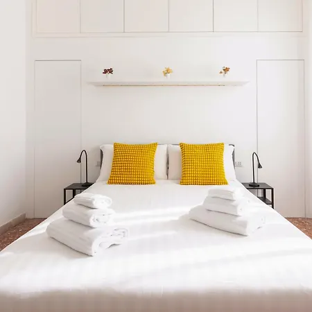 Hostly-maison Sant'angelo-few Steps From Vatican Lägenhet